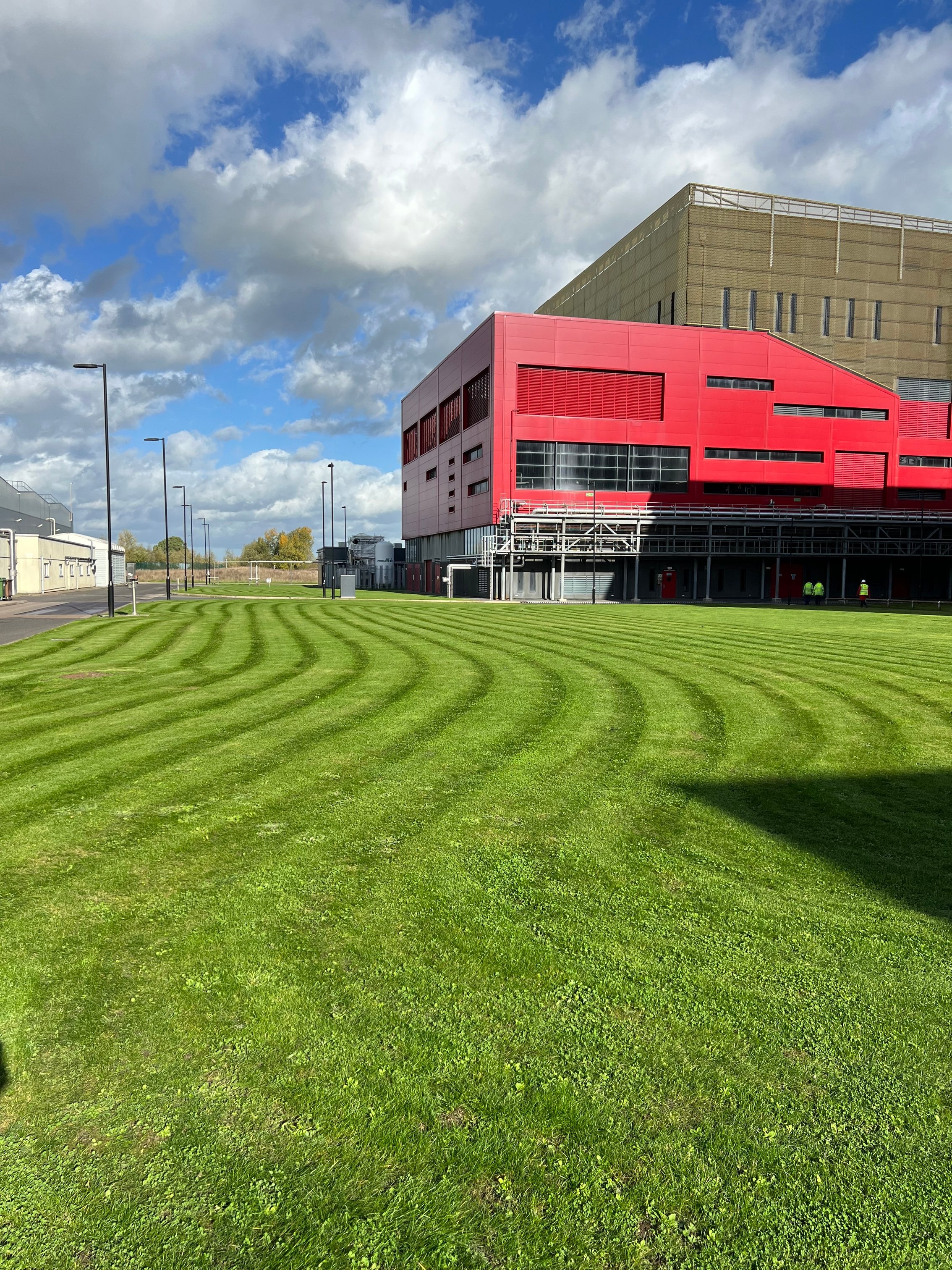 Commercial Grounds Maintenance 
